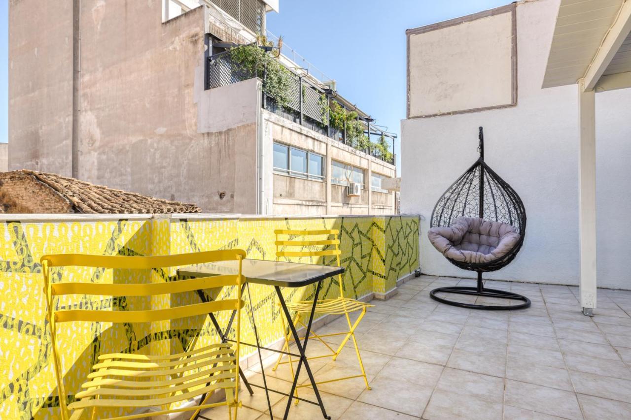 Chic Rooftop Studio W/ Terrace - Near Acropolis أثينا المظهر الخارجي الصورة