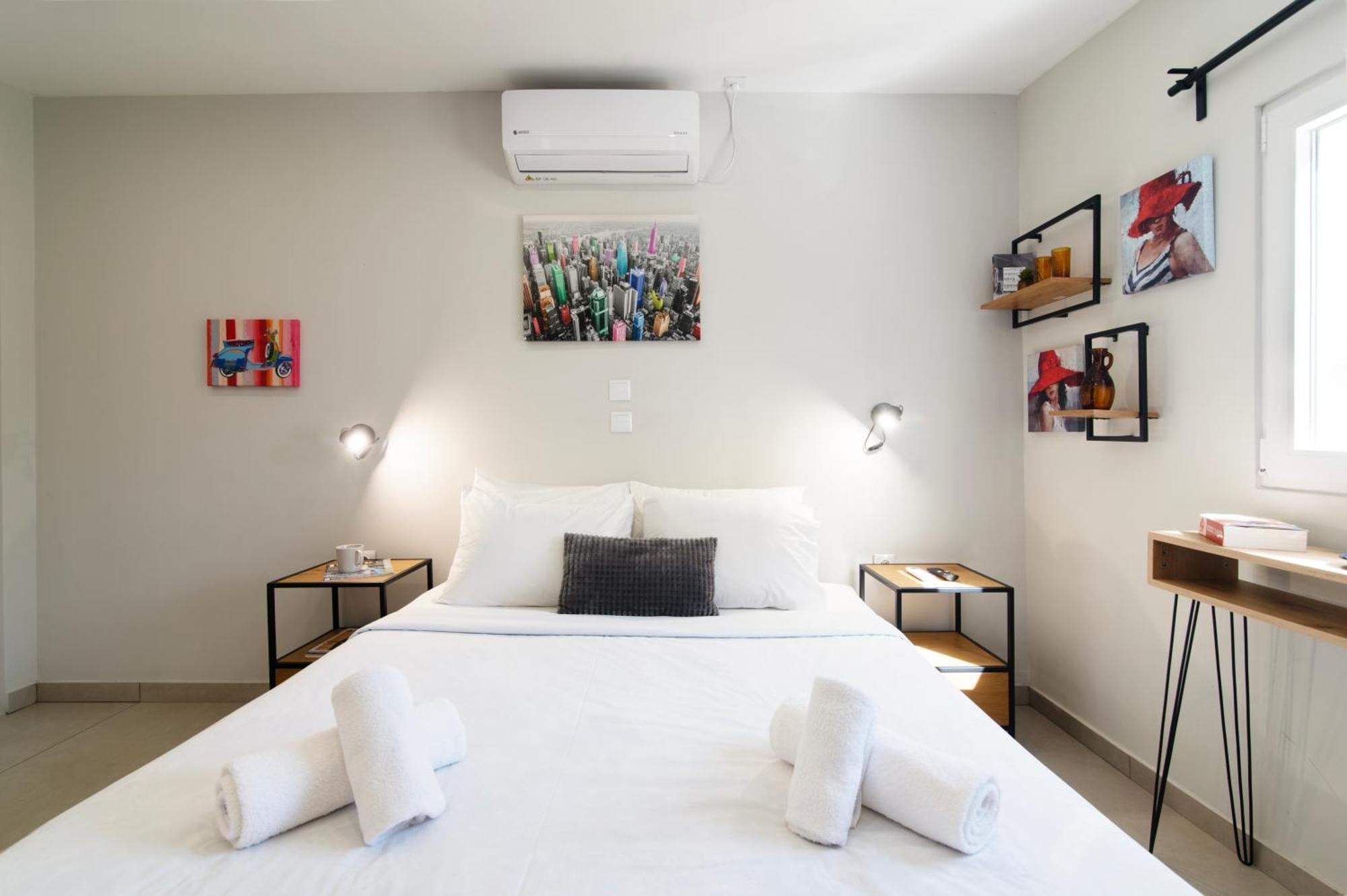 Chic Rooftop Studio W/ Terrace - Near Acropolis أثينا المظهر الخارجي الصورة